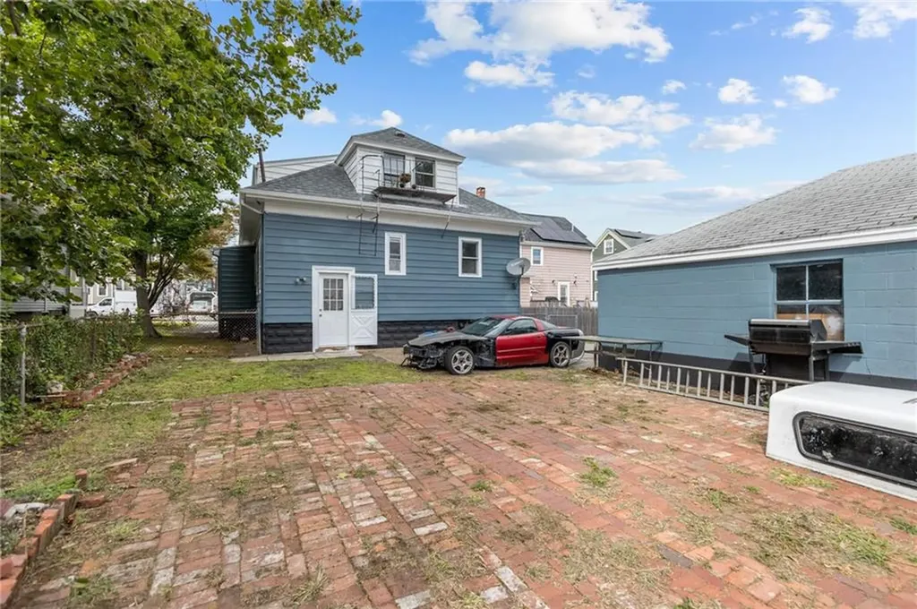 126 Roger Williams Avenue Providence RI 02907