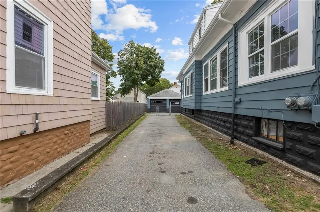126 Roger Williams Avenue Providence RI 02907