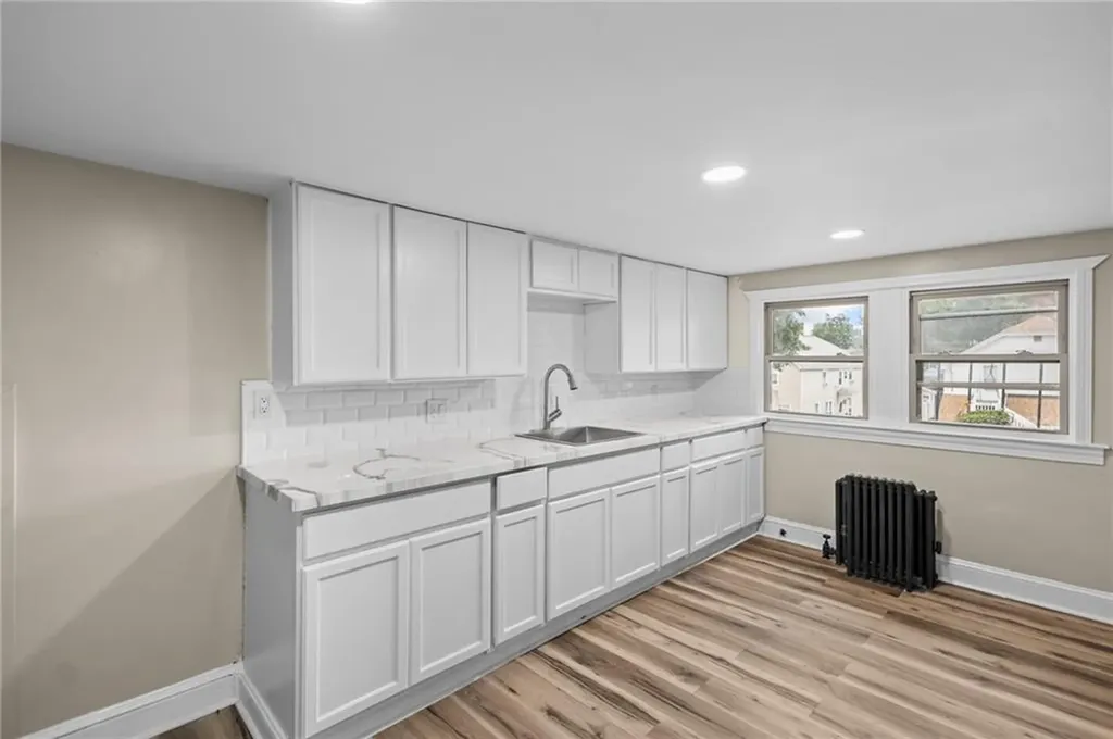 126 Roger Williams Avenue Providence RI 02907