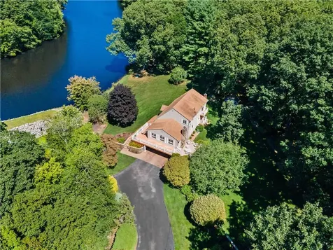 14 Dawn Lane Coventry RI 02816