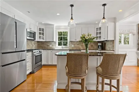 14 Dawn Lane Coventry RI 02816