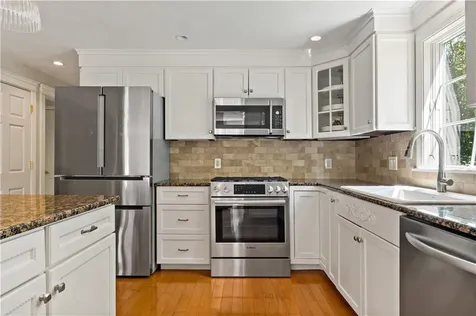 14 Dawn Lane Coventry RI 02816