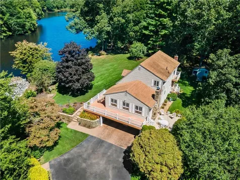 14 Dawn Lane Coventry RI 02816