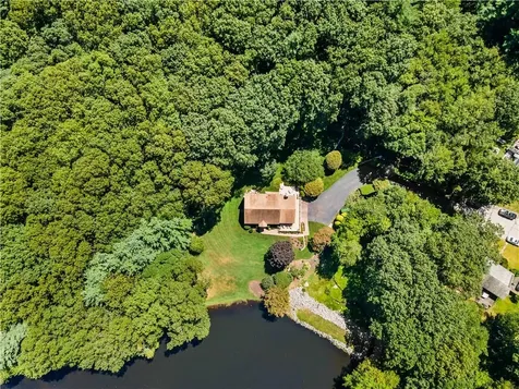 14 Dawn Lane Coventry RI 02816