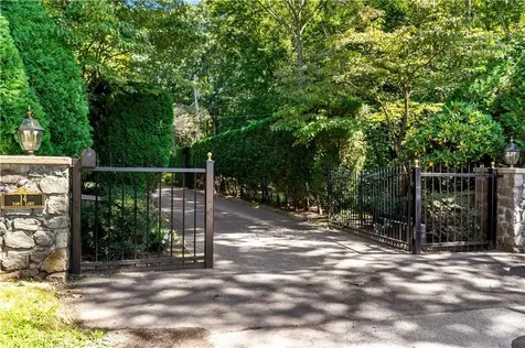 14 Dawn Lane Coventry RI 02816