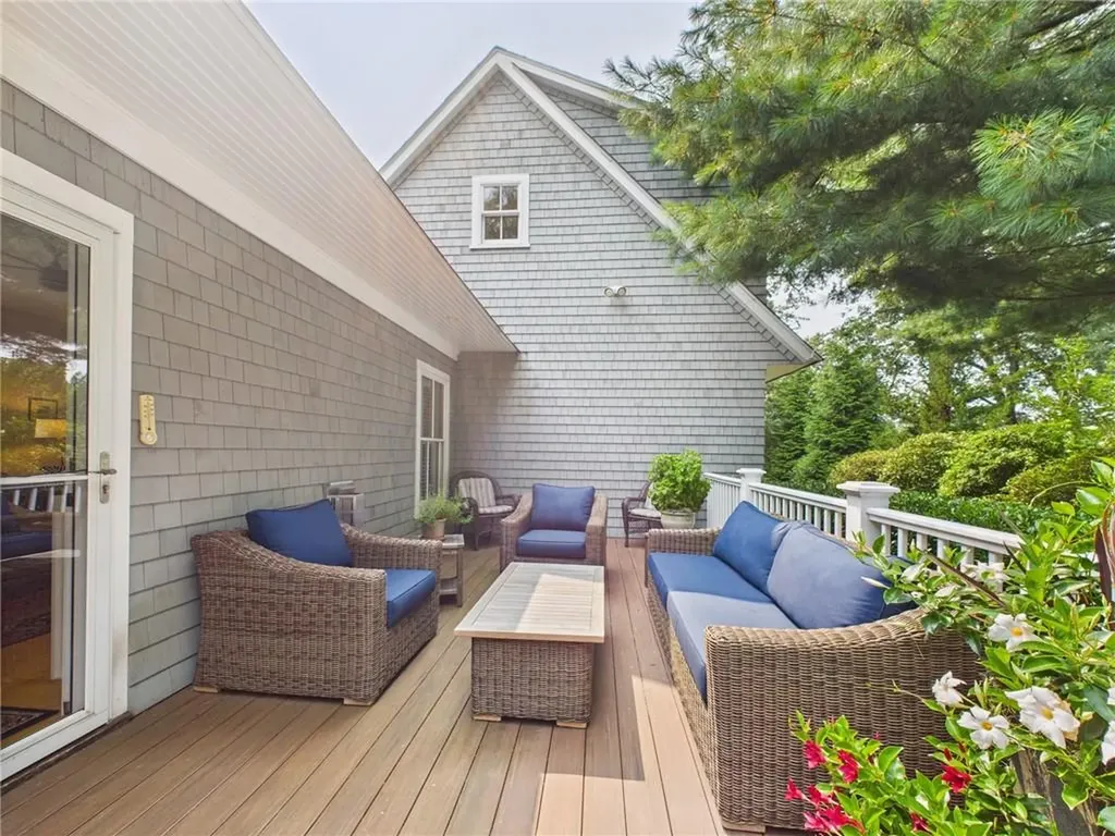 150 Love Lane Warwick RI 02886