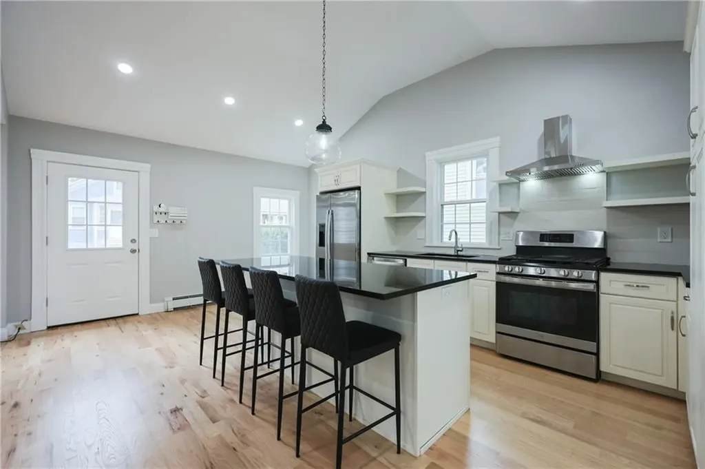 101 Grosvenor Avenue Pawtucket RI 02860