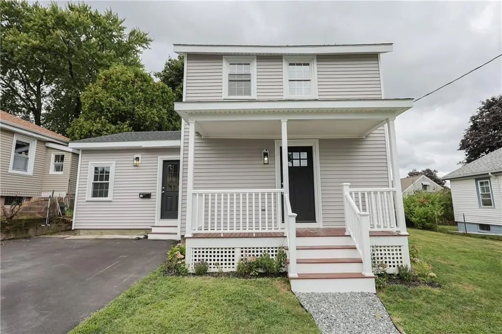 101 Grosvenor Avenue Pawtucket RI 02860