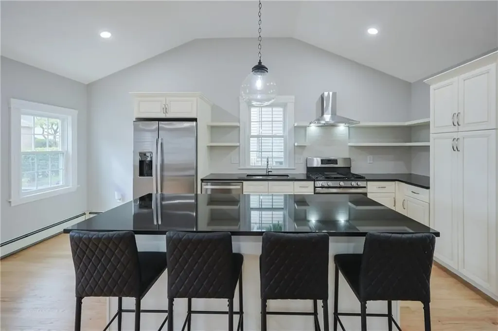 101 Grosvenor Avenue Pawtucket RI 02860