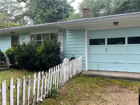 1369 Hope Road Cranston RI 02831