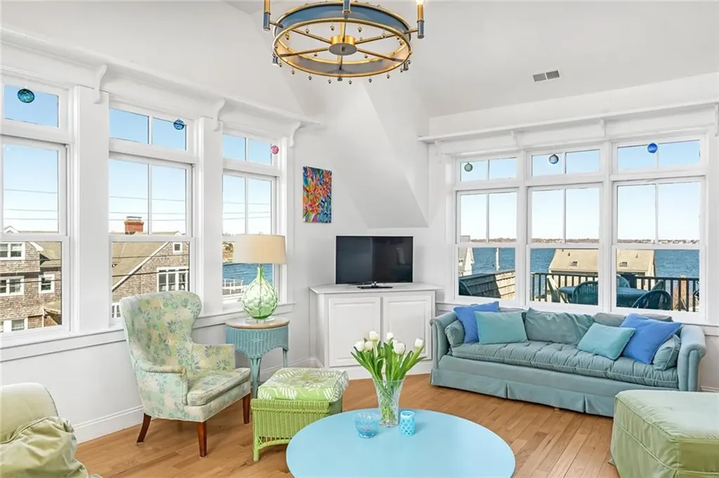 7 Clarkes Village Road Jamestown RI 02835