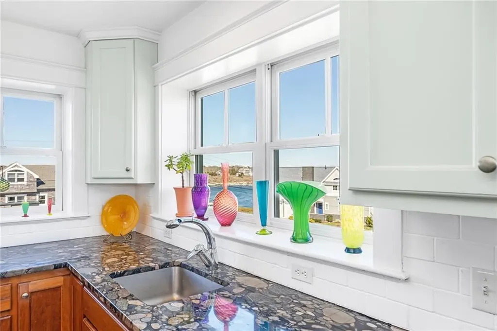 7 Clarkes Village Road Jamestown RI 02835