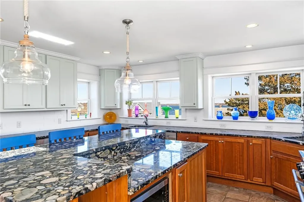 7 Clarkes Village Road Jamestown RI 02835