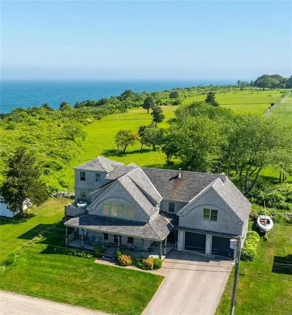 7 Clarkes Village Road Jamestown RI 02835