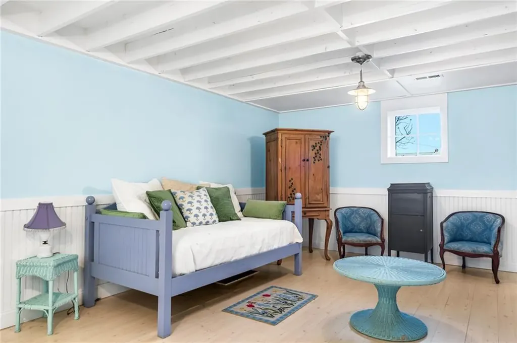 7 Clarkes Village Road Jamestown RI 02835