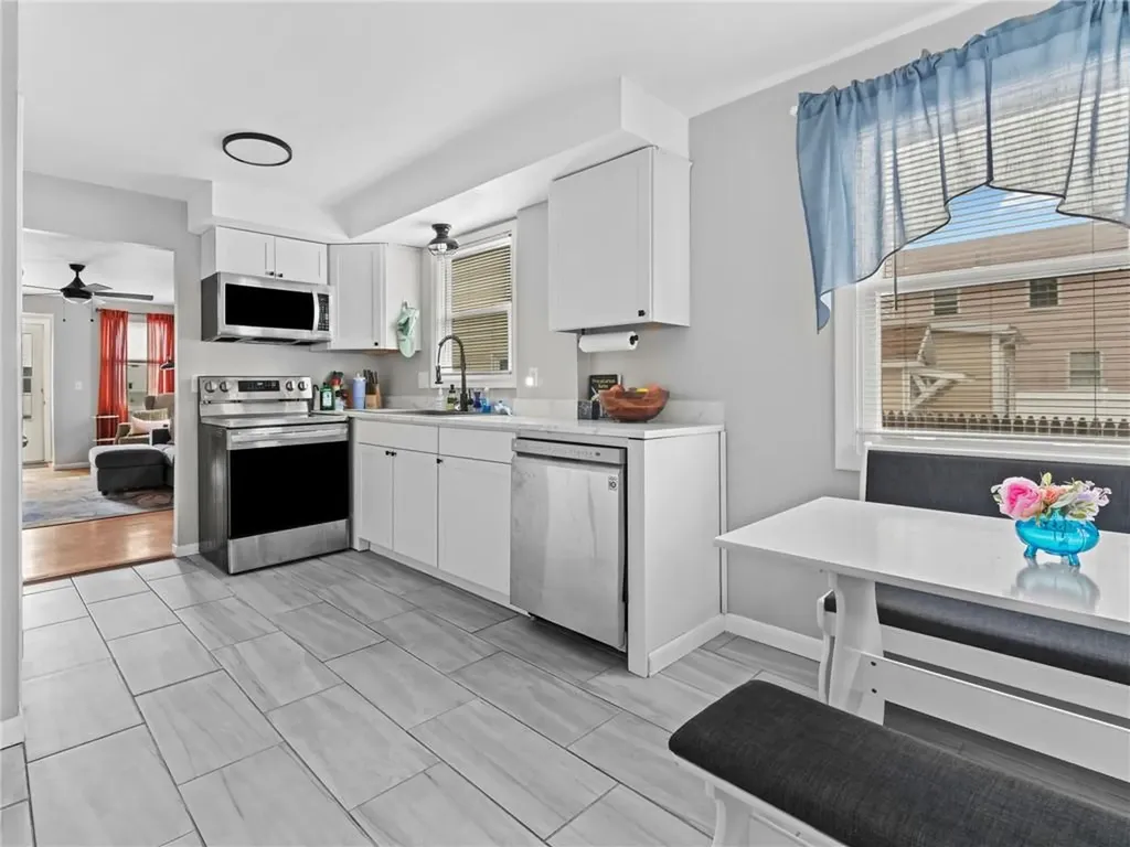 124 Pleasant Street Cranston RI 02910