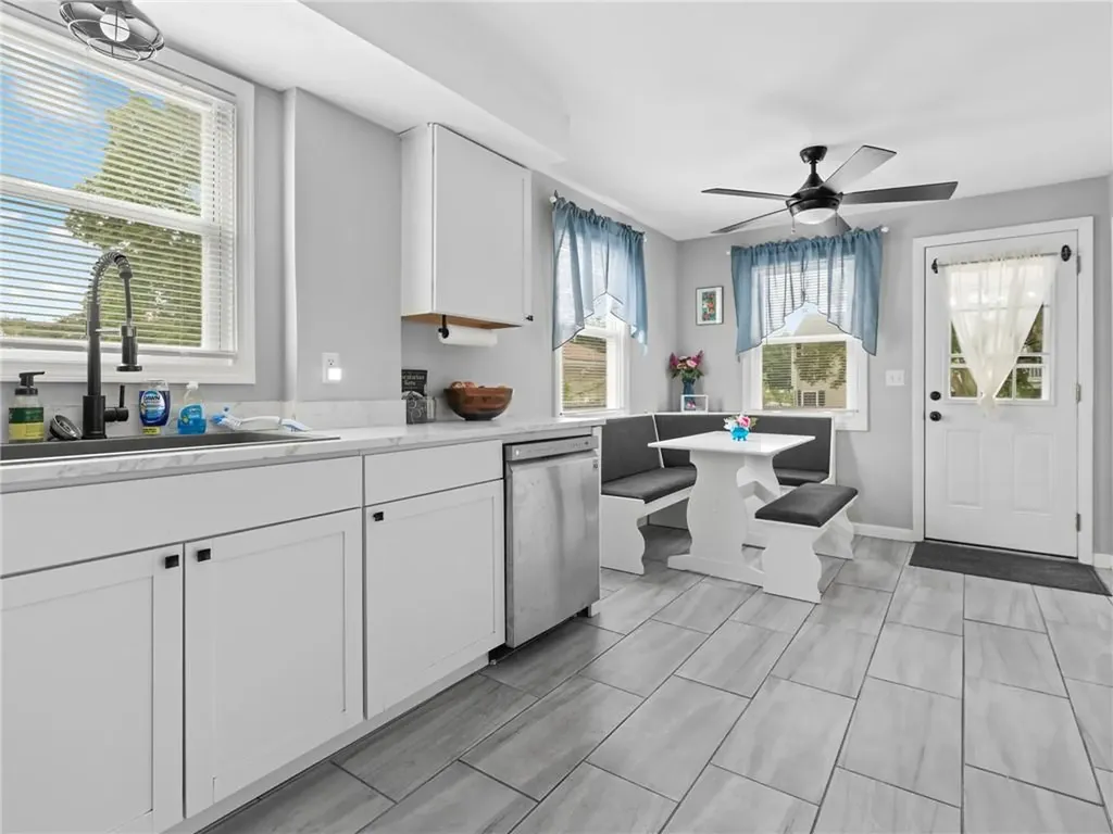 124 Pleasant Street Cranston RI 02910