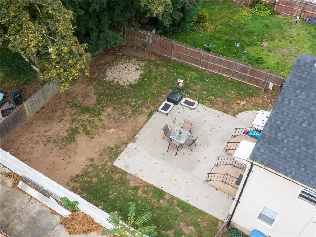 124 Pleasant Street Cranston RI 02910