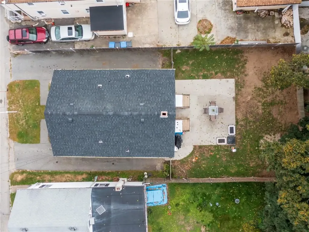 124 Pleasant Street Cranston RI 02910