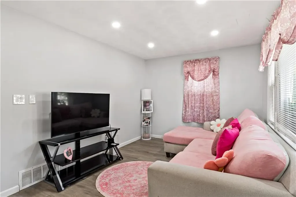 110 Roland Street Woonsocket RI 02895