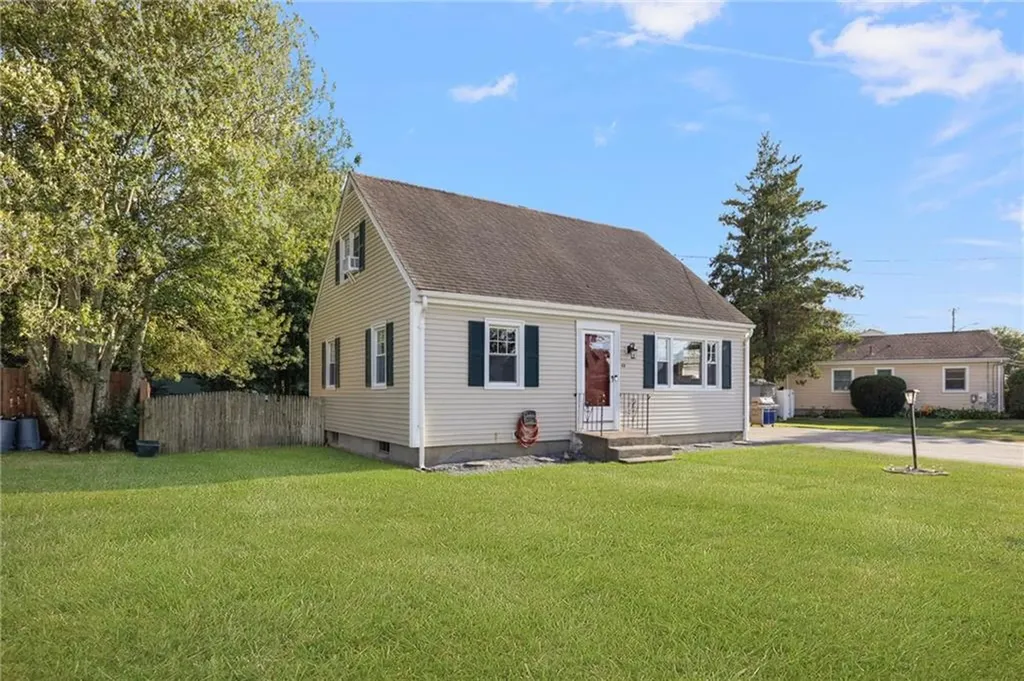 45 Canario Drive Warren RI 02885