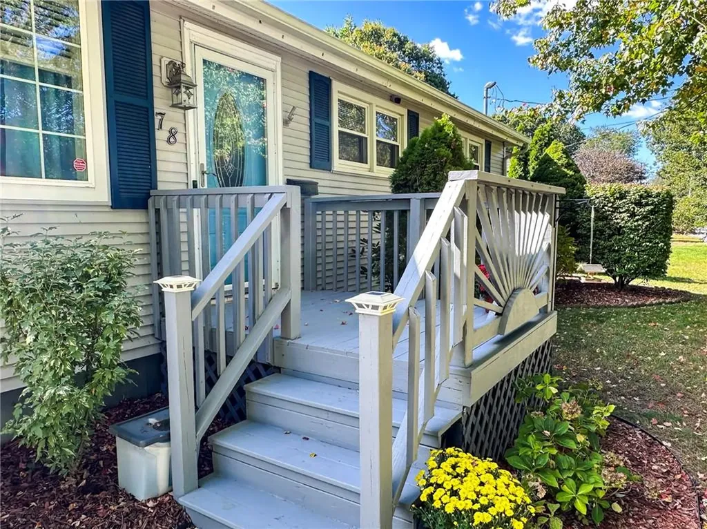 78 Keeley Avenue Warwick RI 02886