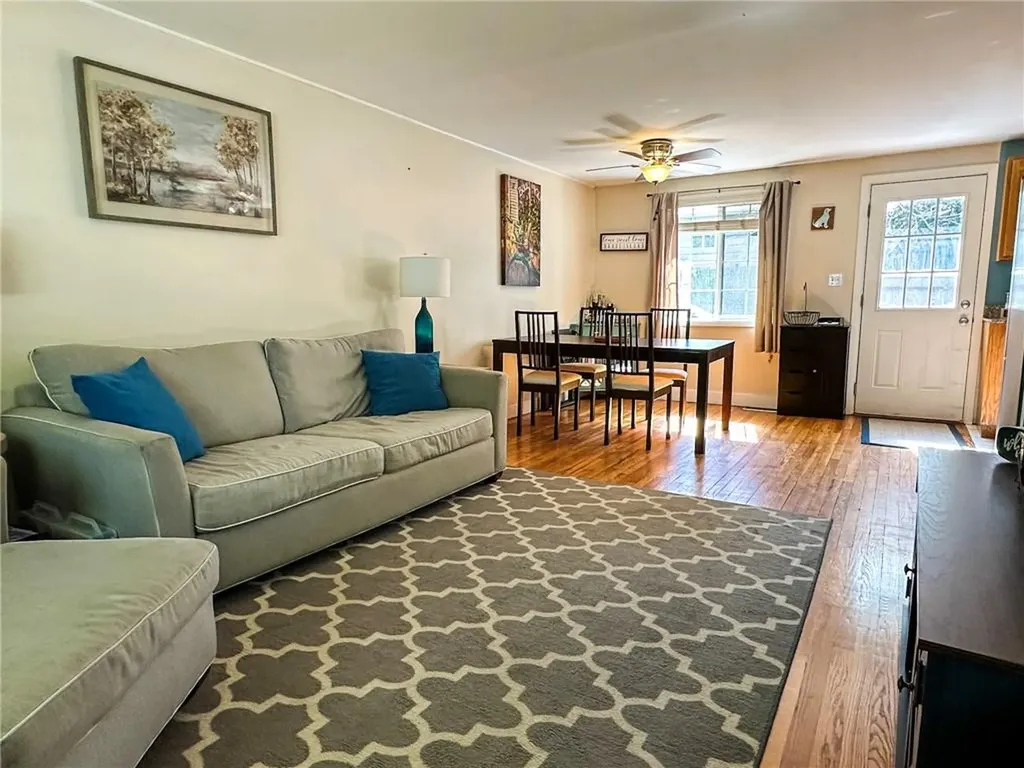 78 Keeley Avenue Warwick RI 02886