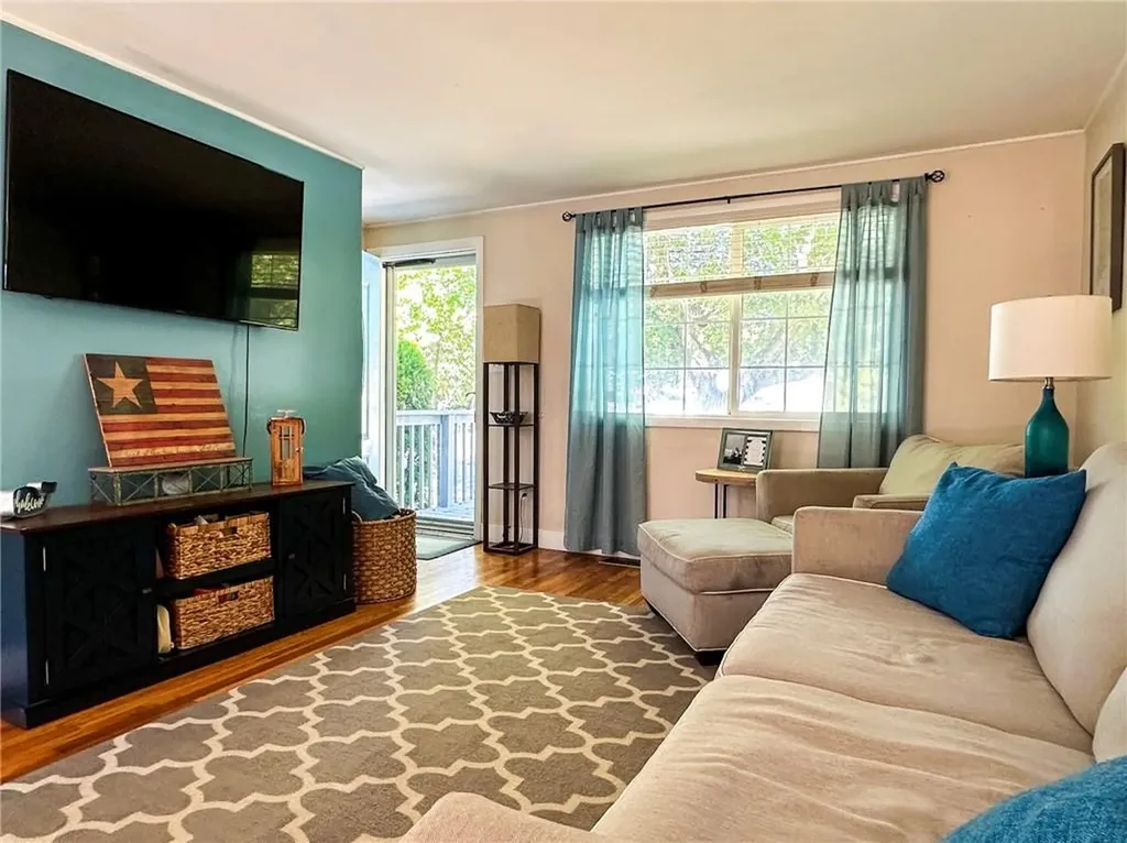 78 Keeley Avenue Warwick RI 02886