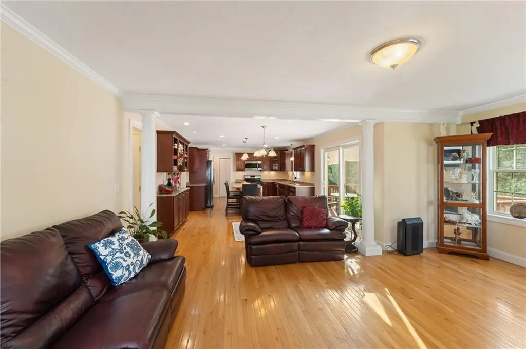 10 Sables Way Lincoln RI 02865