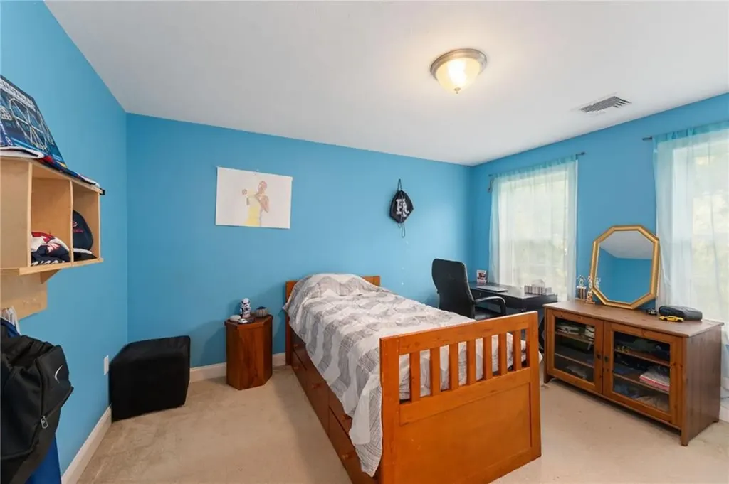 10 Sables Way Lincoln RI 02865