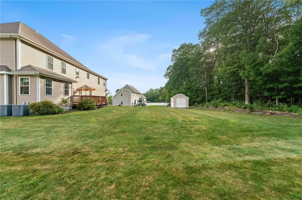 10 Sables Way Lincoln RI 02865