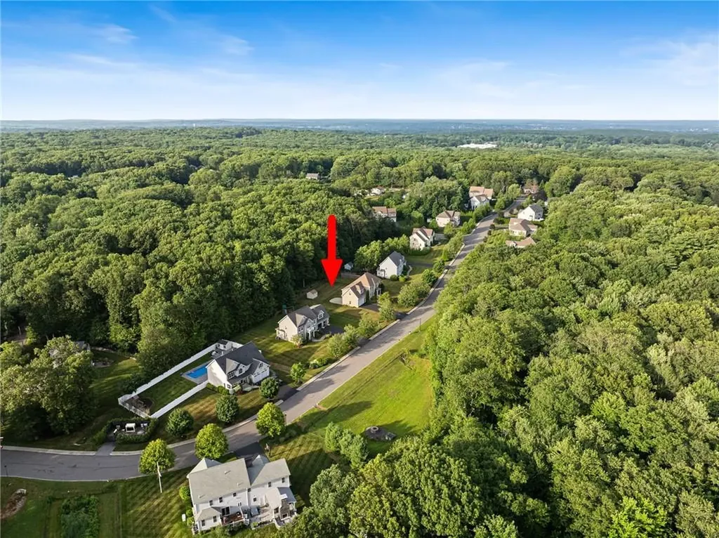 10 Sables Way Lincoln RI 02865