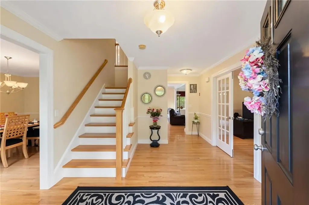 10 Sables Way Lincoln RI 02865