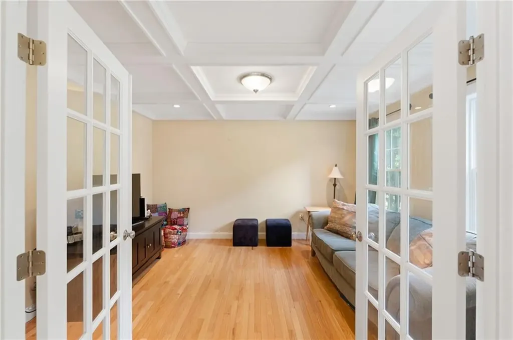 10 Sables Way Lincoln RI 02865