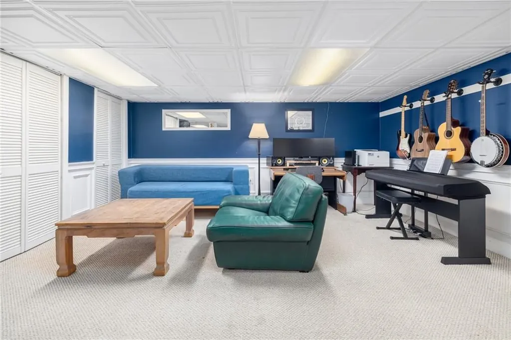 57 Hillside Road Lincoln RI 02865