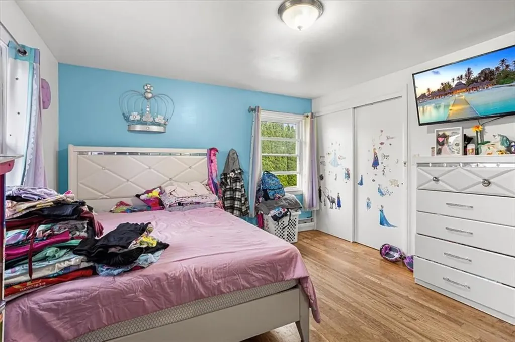 6 Angell Street Woonsocket RI 02895