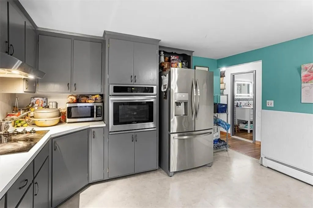 6 Angell Street Woonsocket RI 02895