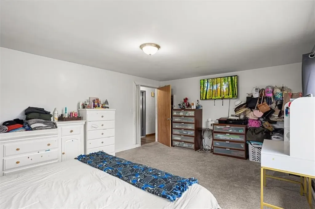 6 Angell Street Woonsocket RI 02895