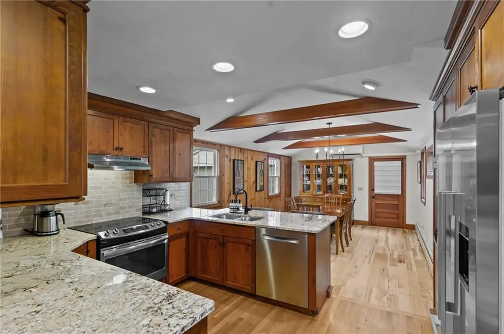 95 Lakehurst Drive Coventry RI 02816