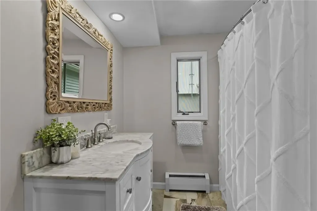 95 Lakehurst Drive Coventry RI 02816