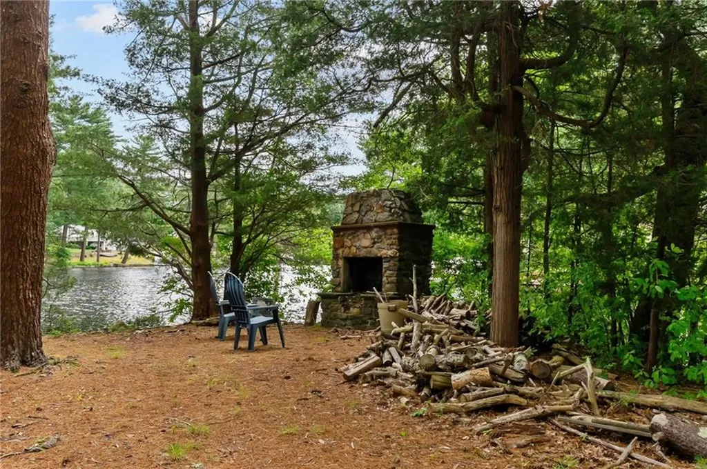 95 Lakehurst Drive Coventry RI 02816