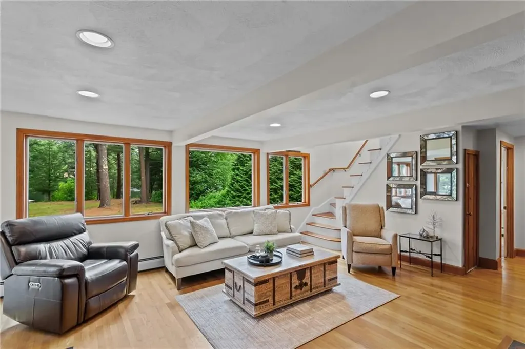 95 Lakehurst Drive Coventry RI 02816