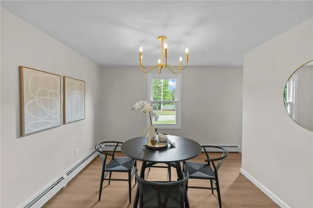 21 Hope Hill Terrace Cranston RI 02921