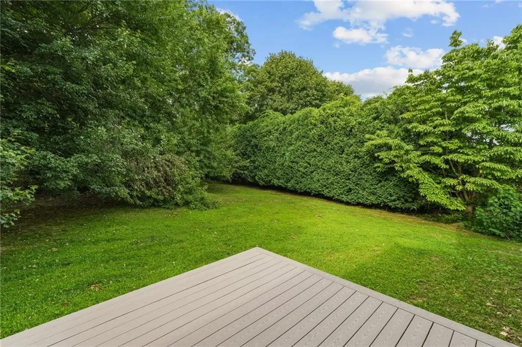 21 Hope Hill Terrace Cranston RI 02921