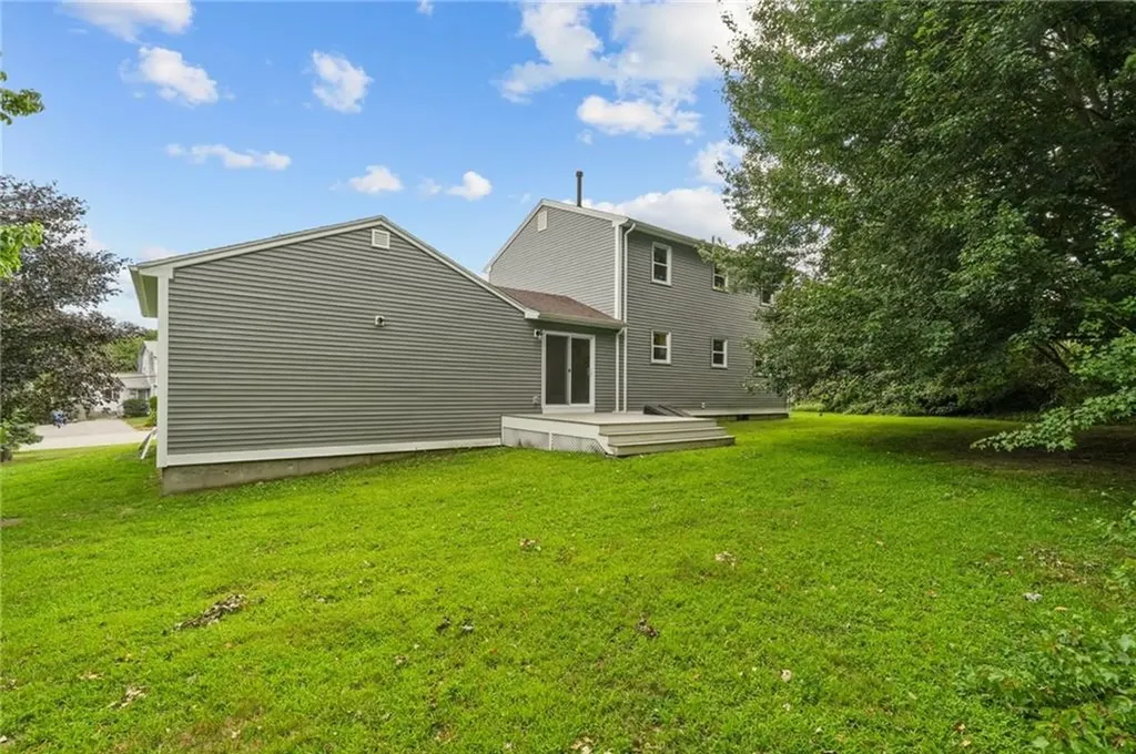 21 Hope Hill Terrace Cranston RI 02921