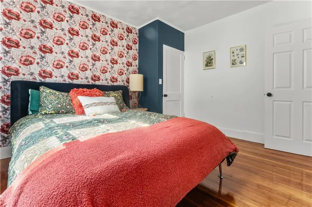 61 Wealth Avenue Providence RI 02908