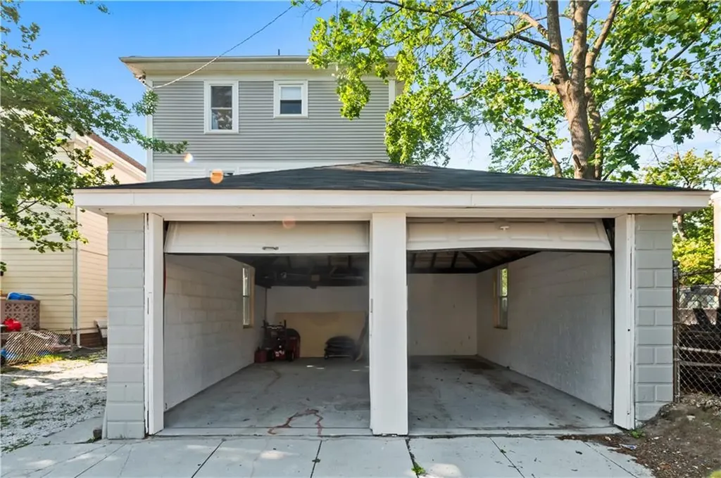 61 Wealth Avenue Providence RI 02908