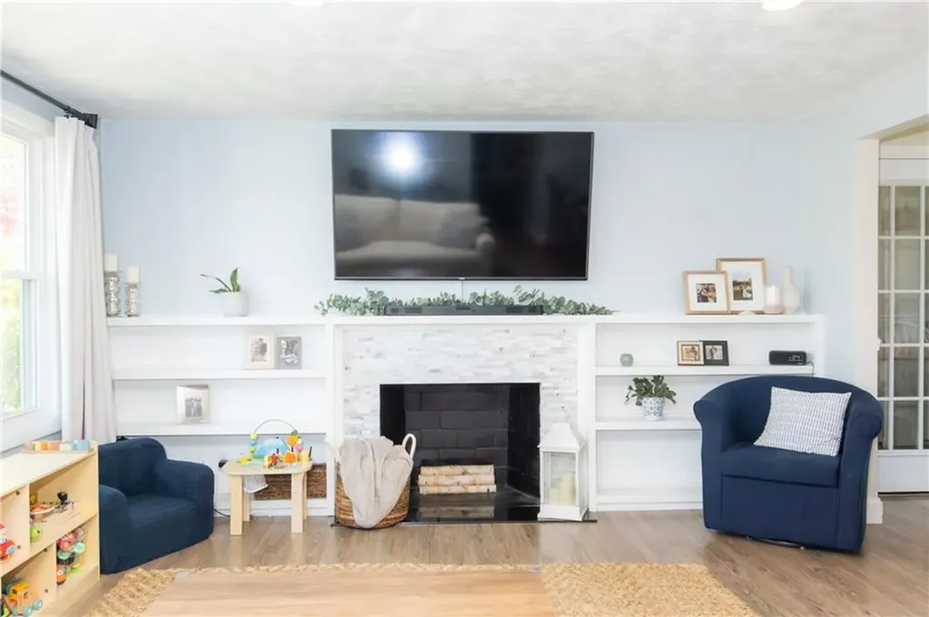 94 Osage Drive Warwick RI 02888