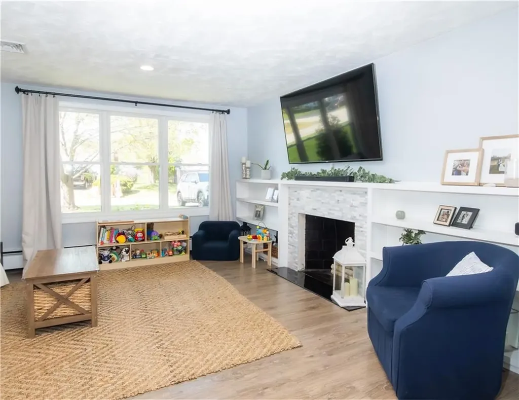 94 Osage Drive Warwick RI 02888