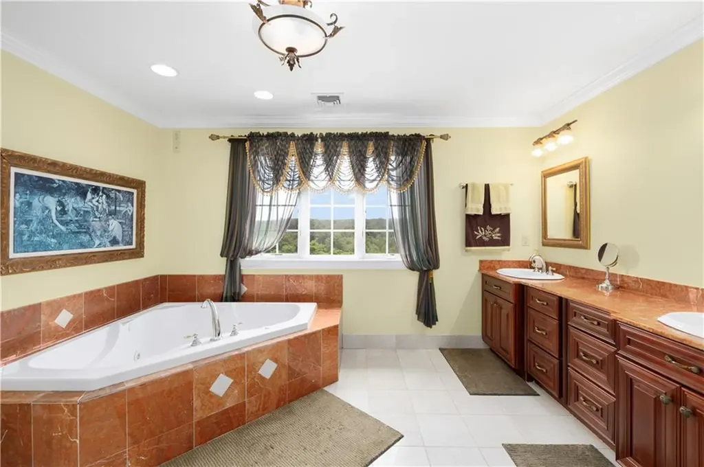 385 Scott Road Cumberland RI 02864